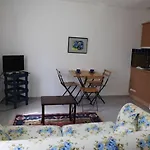 Emelce Apart 3* Bodrum
