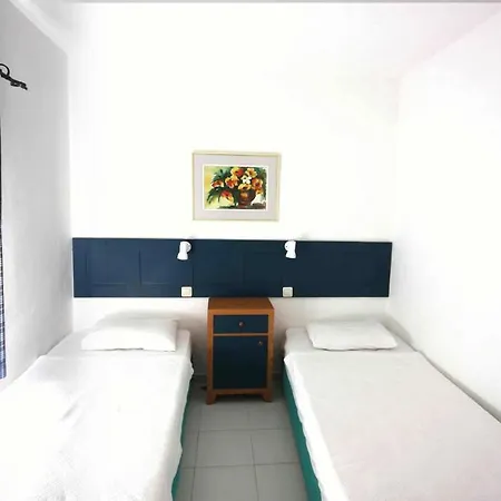 Apartahotel Emelce 3*