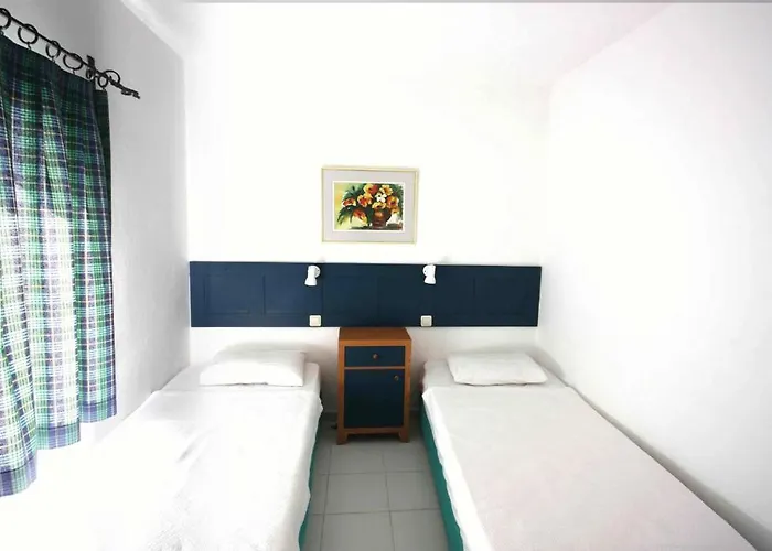 Apart-hotel Emelce 3*