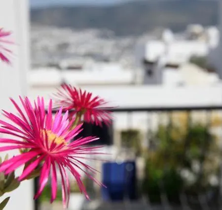 Lejlighedshotel Emelce 3*