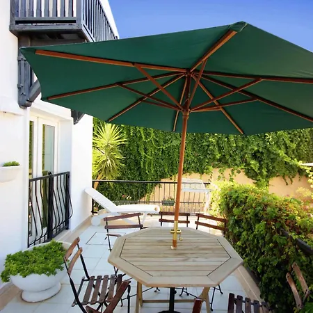 艾玛瓦公寓酒店