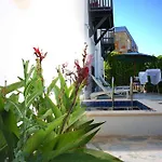Emelce Apart Aparthotel