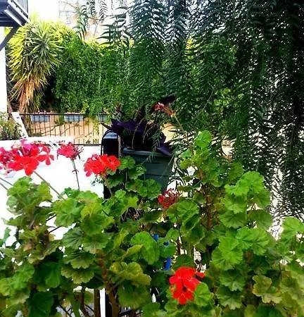 Emelce Apartmanhotel