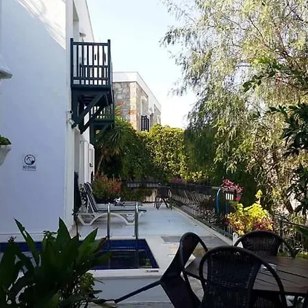 Emelce Apartmanhotel Bodrum